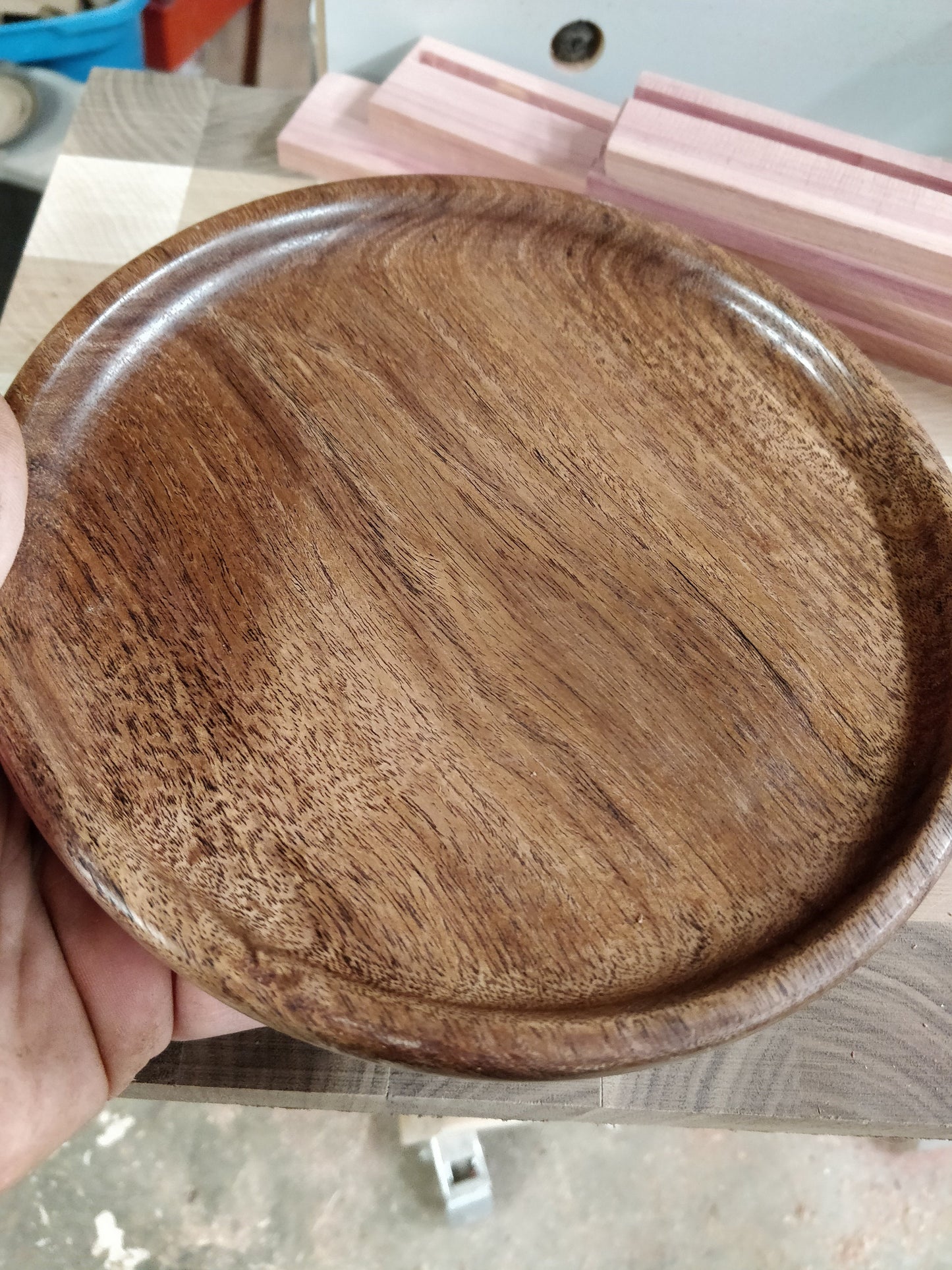 Deep Lip Solid Wood Plates